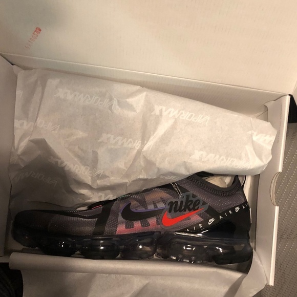 Shoes - Picture 2 of 2